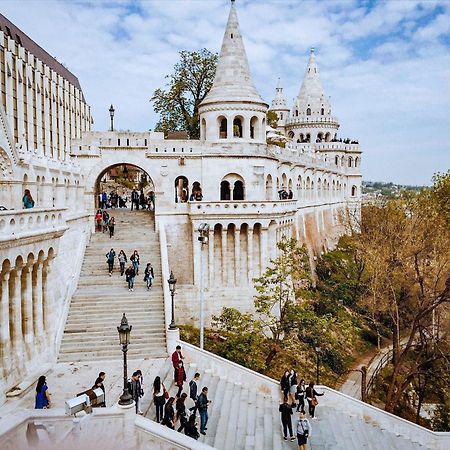 Chic Central 1Br Retreat Near New York Cafe With View Budapest Exteriör bild