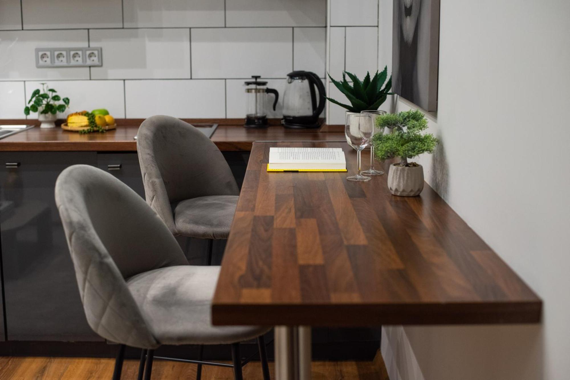 Chic Central 1Br Retreat Near New York Cafe With View Budapest Exteriör bild